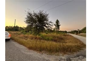 4307 19th Street, Lehigh Acres, FL 33972 - MLS#2025022641