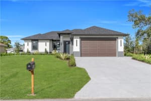 2614 44th St W, Lehigh Acres