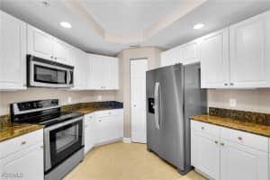 2745 1st Street, Fort Myers, FL 33916 - MLS#2025022678