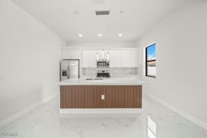 9 14th Place, Cape Coral, FL 33993 - MLS#2025022691