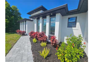 2229 32nd Street, Cape Coral, FL 33914 - MLS#2025022758