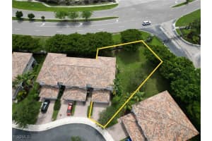 9999 Chiana Cir, Fort Myers