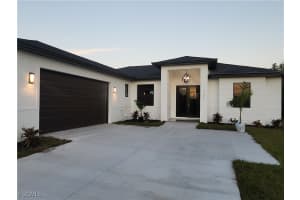 531 Chamonix Avenue, Lehigh Acres, FL 33974 - MLS#2025022783