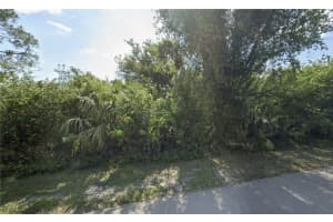 426 Paulcrest Avenue, Lehigh Acres, FL 33974 - MLS#2025022795