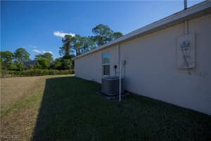 6058 Moss Circle, Labelle, FL 33935 - MLS#2025022810