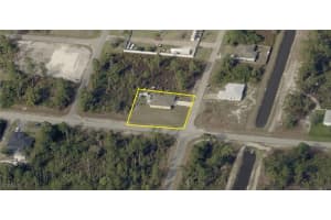 354 Western Avenue, Lehigh Acres, FL 33974 - MLS#2025022820
