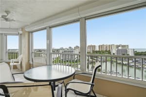 25 Bluebill Avenue, Naples, FL 34108 - MLS#2025022859