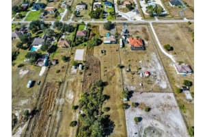 4370 20th St Ne, Naples