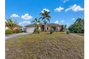 4370 20th Street, Naples, FL 34120 - MLS#2025022925