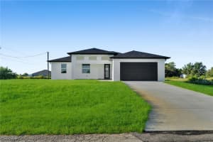 4206 15th Street, Lehigh Acres, FL 33972 - MLS#2025022971