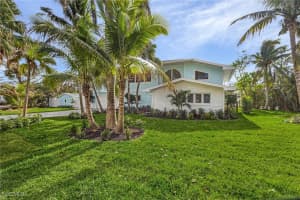1543 San Carlos Bay Drive, Sanibel, FL 33957 - MLS#2025023027