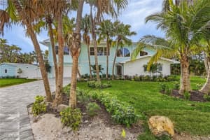 1543 San Carlos Bay Drive, Sanibel, FL 33957 - MLS#2025023027