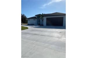 24 Chiquita Blvd S, Cape Coral 24 Chiquita Blvd S, Cape Coral