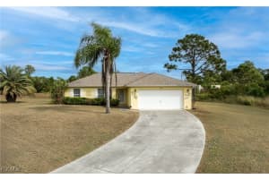 2812 Beth Ave N, Lehigh Acres