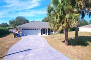 511 Thompson Avenue, Lehigh Acres, FL 33972 - MLS#2025023171