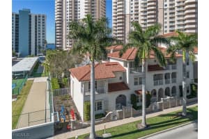 2110 W 1st St 103, Fort Myers