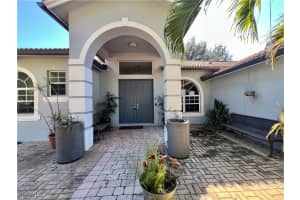 2610 52nd Avenue, Naples, FL 34120 - MLS#2025023382