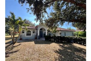 2610 52nd Avenue, Naples, FL 34120 - MLS#2025023382