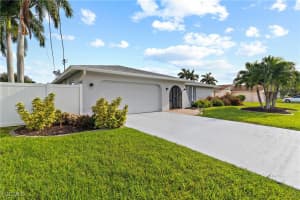 107 39th Street, Cape Coral, FL 33904 - MLS#2025023388