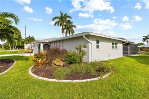 107 39th Street, Cape Coral, FL 33904 - MLS#2025023388