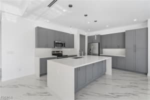 1715 2nd Place, Cape Coral, FL 33909 - MLS#2025023436