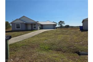 5010 Dolphin Court, Labelle, FL 33935 - MLS#2025023493