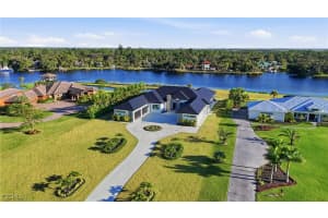 2532 CALOOSA SHORES DR, Labelle, FL 33935 - MLS#2025023624