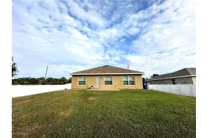 573 Windermere Drive, Lehigh Acres, FL 33972 - MLS#2025023675