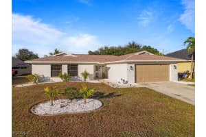 141 Se 27th St, Cape Coral