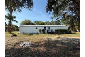 1277 Derby Lane, Moore Haven, FL 33471 - MLS#2025023801