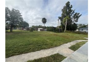 716 N Pondella Rd, Fort Myers, FL 33903 - MLS#2025023887