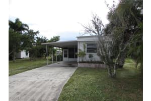 7711 Farrell Rd, Bokeelia