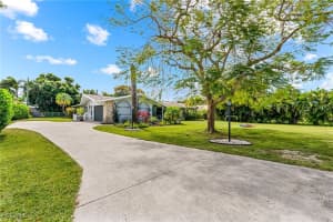 6519 Town And River Road, Fort Myers, FL 33919 - MLS#2025023948