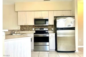 909 47th Terrace, Cape Coral, FL 33914 - MLS#2025023977