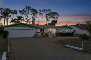 2367 Dover Avenue, Fort Myers, FL 33907 - MLS#2025024039