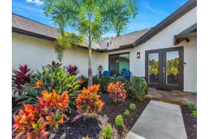 800 El Dorado Parkway, Cape Coral, FL 33914 - MLS#2025024041