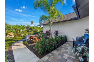 800 El Dorado Parkway, Cape Coral, FL 33914 - MLS#2025024041