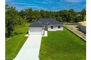 338 Hermosa Avenue, Lehigh Acres, FL 33974 - MLS#2025024213