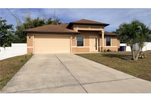 4310 4th Street, Lehigh Acres, FL 33976 - MLS#2025024291