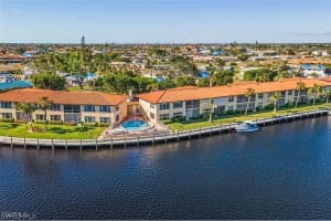 408 Tudor Dr 1a, Cape Coral