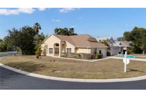 15236 Cricket Ln, Fort Myers