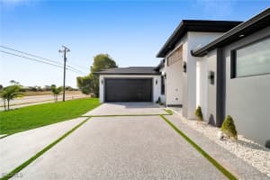 3009 VAN BUREN Parkway, Cape Coral, FL 33993 - MLS#2025024572