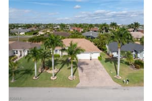 909 22nd Terrace, Cape Coral, FL 33991 - MLS#2025024621