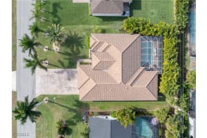 909 22nd Terrace, Cape Coral, FL 33991 - MLS#2025024621