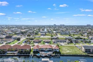 925 47th Terrace, Cape Coral, FL 33914 - MLS#2025024635