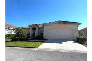 11081 Lakeland Cir, Fort Myers