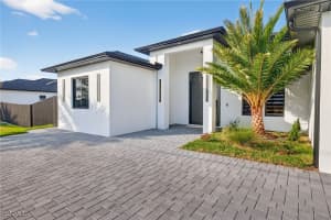 1035 Embers Parkway, Cape Coral, FL 33993 - MLS#2025024717