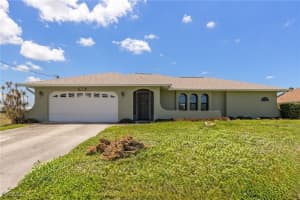 132 Sw 34th Ln, Cape Coral 132 Sw 34th Ln, Cape Coral