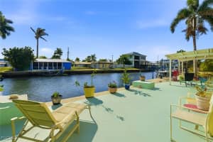 2607 Bayshore Dr, Matlacha