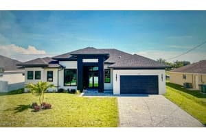 153 Se 21st St, Cape Coral